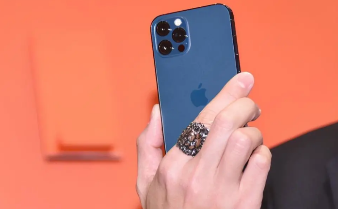 巴州苹果手机维修分享iPhone12系列重启方法教程 
